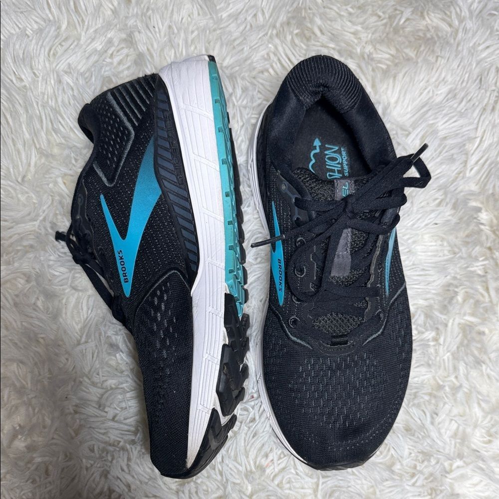 WOMEN’S BROOKS ARIEL 20 BLACK/BLUE ATHLETIC RUNNING SHOES